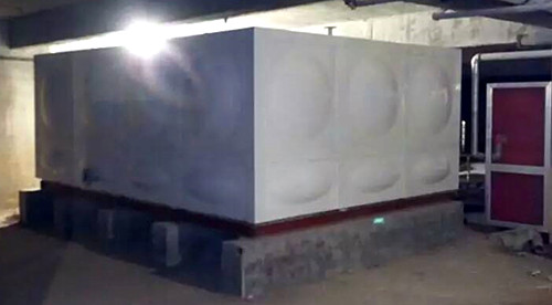 鍍鋅鋼闆水箱帶外保溫